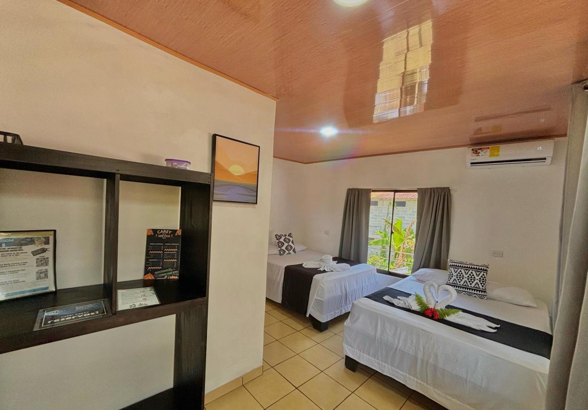 Carey Lodging Tortuguero Bilik gambar